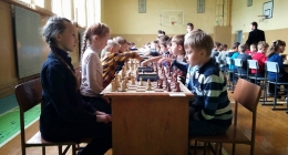 Chess (11)